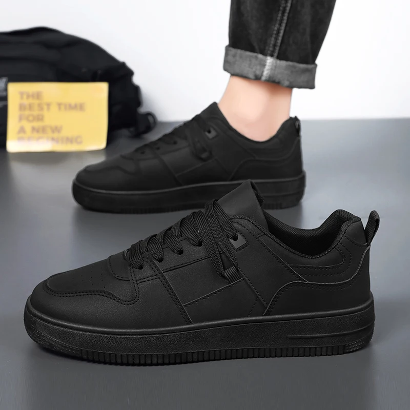 2024 scarpe basse kaki Air Force comode in tutte le stagioni scarpe Casual da uomo versatili e traspiranti Sneakers di lusso di fascia alta uomo