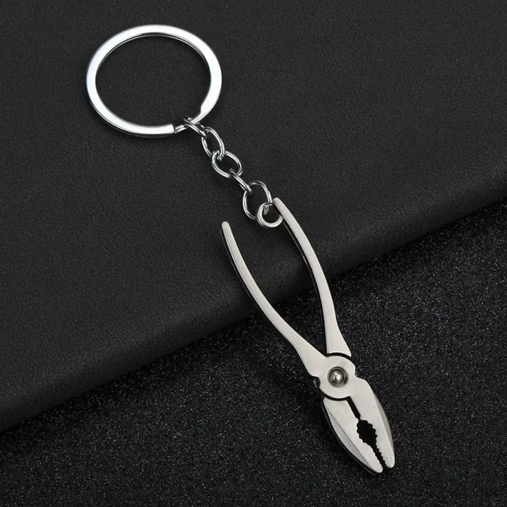 Rollenspielset, Mini-Konstruktion, Multi-DIY-Spielzeug, kleine Werkzeuge, Metall-Schlüsselanhänger, verschiedene Designs für kreatives Spielen, Geschenk, Auto-Schlüsselanhänger – Detail 26