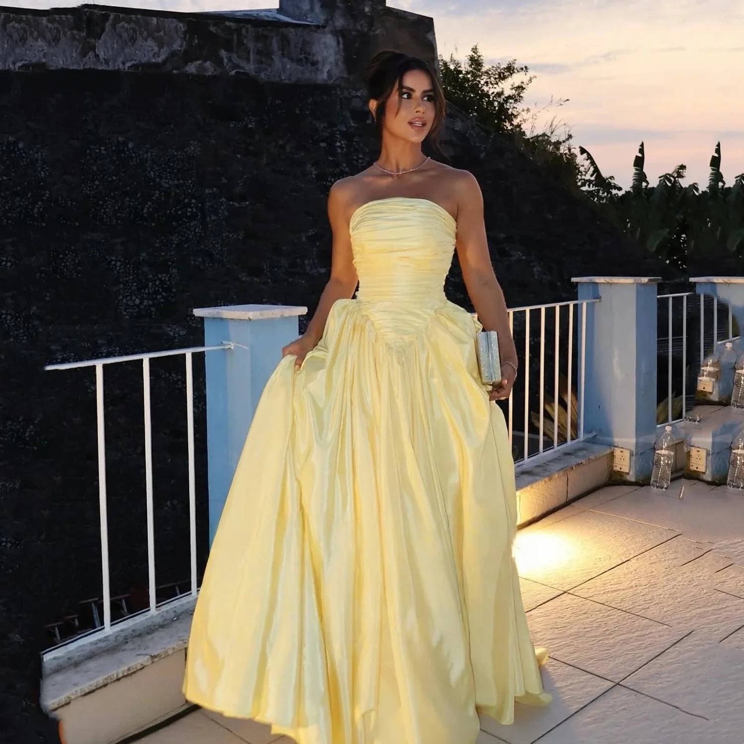 

Желтое длинное платье без бретелек на заказ Вечерние платья для выпускного вечера Pastrol унисекс Джерси Ретро Дубай Саудовская Аравия по индивидуальному заказу