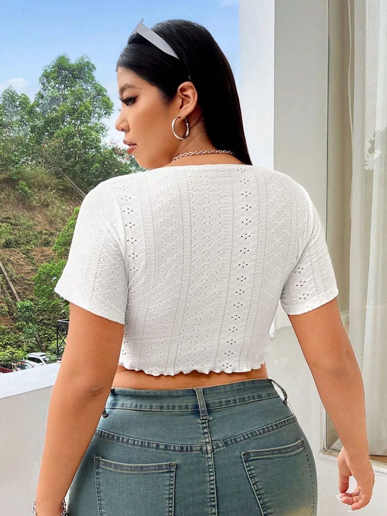 

Женская футболка большого размера в элегантном, нежном и пикантном стиле для весны и лета, облегающий топ с V-образным вырезом, утягивающий фигуру.