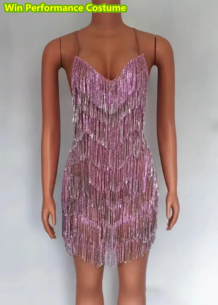 سترة طويلة صغيرة مثيرة للشرابة باللاتينية على شكل حرف V ملابس أداء كبيرة ضيقة بالألماس للمضيف