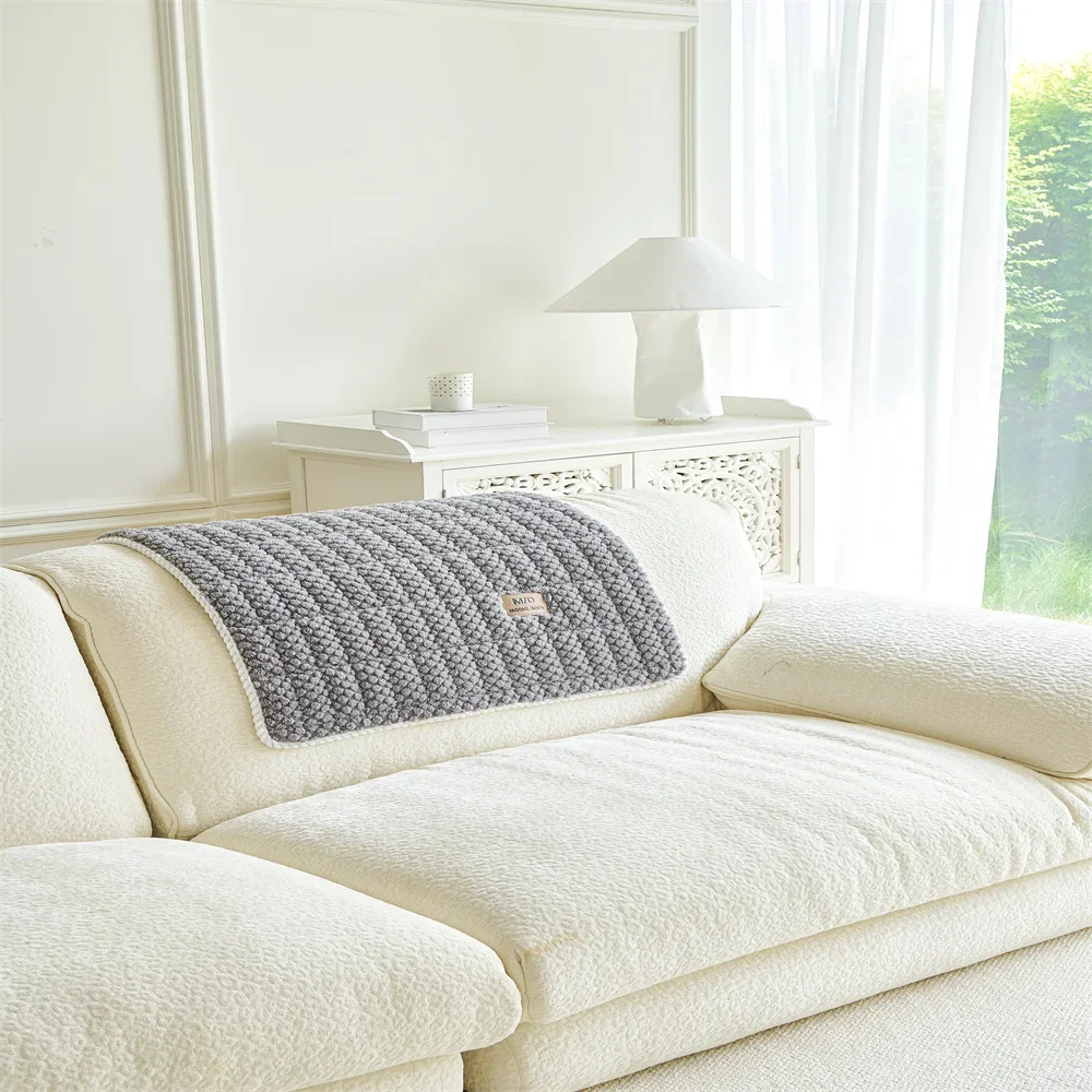 Retro Chenille Sofa Cushion Cover Universal Non-Slip Fixed Straight Row All-Seasons Slipcover for Home Comfort