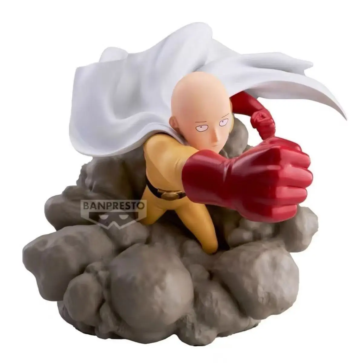 

Оригинальная коллекционная 3D-фигурка Сайтамы из One Punch Man от Bandai