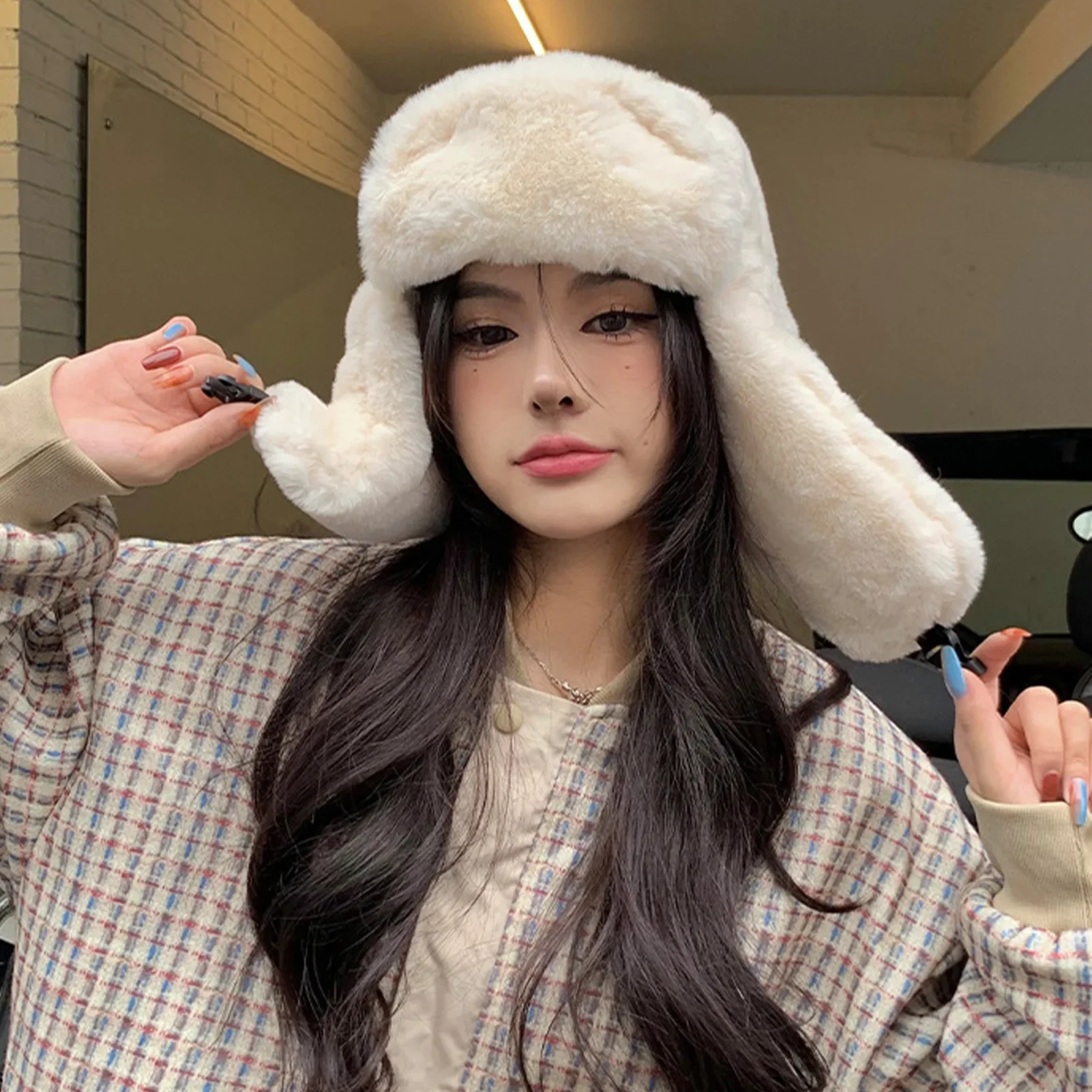 Soft Plush Winter Riding Hat Outdoor Cycling Warm and Cold Plush Hat for Outdoor Fishing Trip Shopping