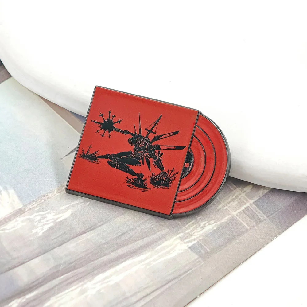 U-ULTRAKILL-Game Emaille-Pin V1 Roboter Schallplatten-Brosche Original Soundtrack OST Rote Hülle Metall-Abzeichen Retro FPS Gaming Geschenk – Detail 6
