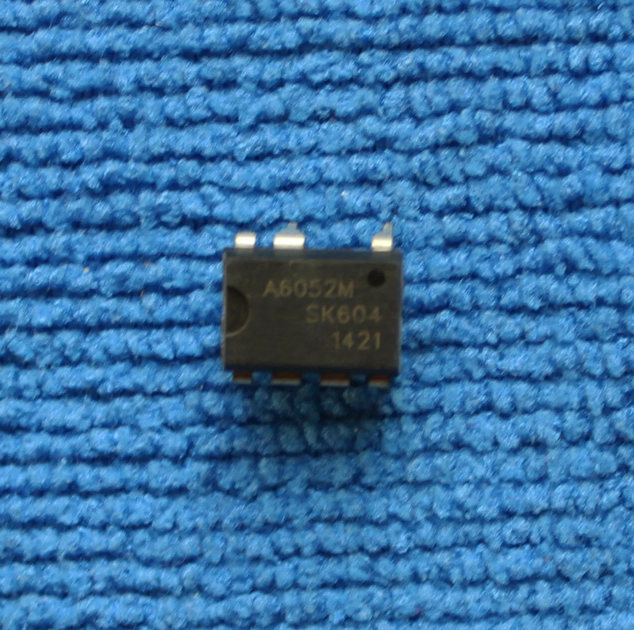 

1pcs/lot A6052 A6052M STR-A6052M DIP-7 In Stock