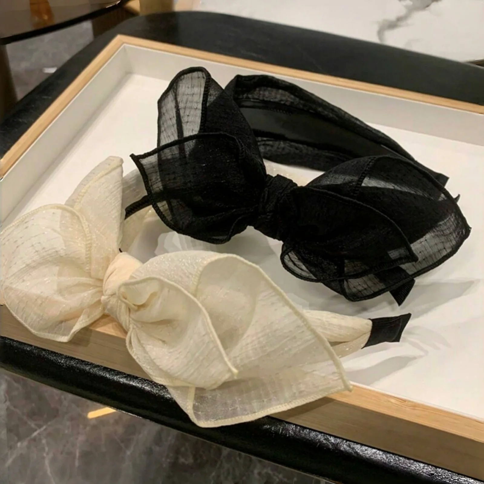 1PC Elegant Bowknot Toothed Anti-Slip Headband & Ladies' Minimalist Wide-Edge Lace Tulle Hair Accessory, Solid Color Polyester F