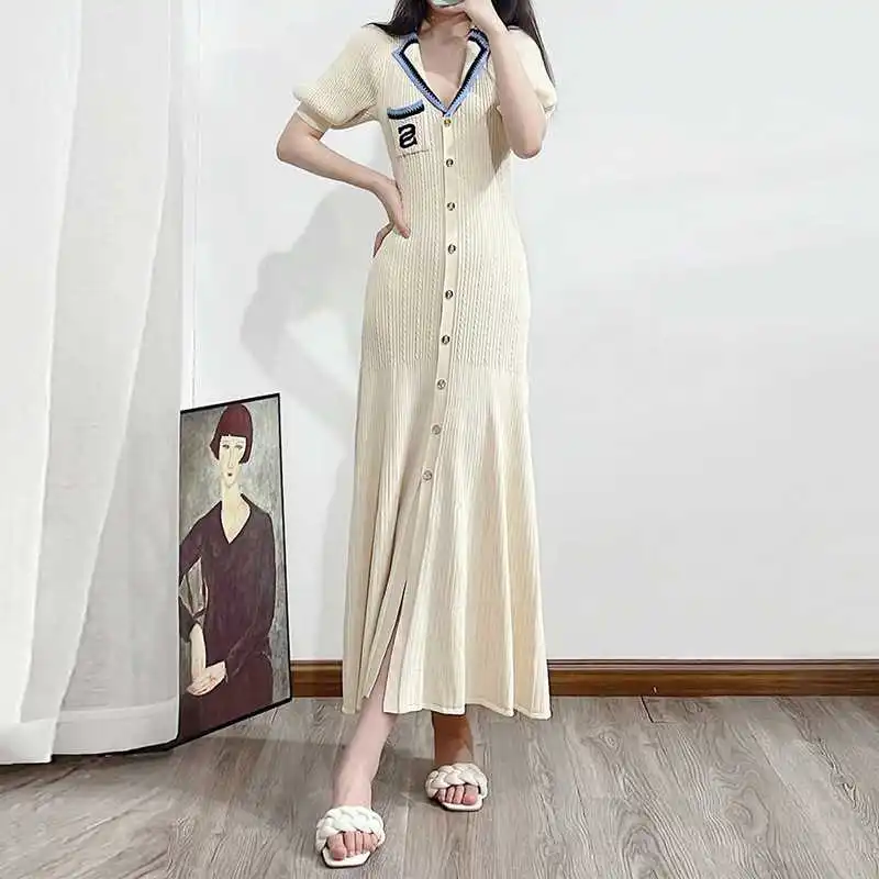 

Color Blo Knitted Dr with Letter Embroidery Collar Slim Fit Long Dr for Teens Faionable Casual Wear Polyester ...