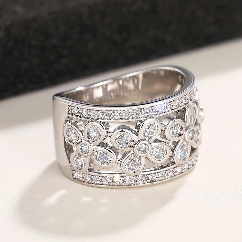 Huitan Hollow Flower Design Wedding Band Women Rings Silver Color Inlaid Shiny Crystal Cubic Zirconia Aesthetic Female Jewelry