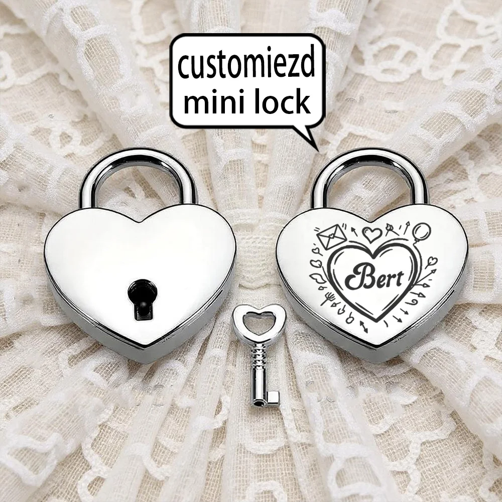 A custom-made couple's lock mini heart Lightweight and compact, easy to carry and store Lovers commitment sentimental ornament