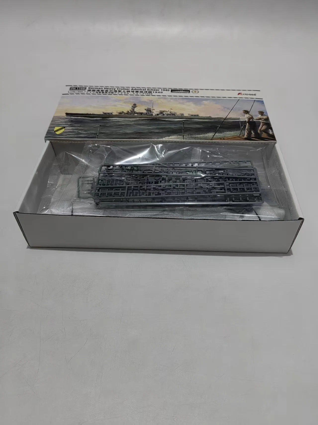 

FH1168 Flyhawk 1/700 Немецкий тяжёлый крейсер Адмирал Шир 1940, набор для сборки модели