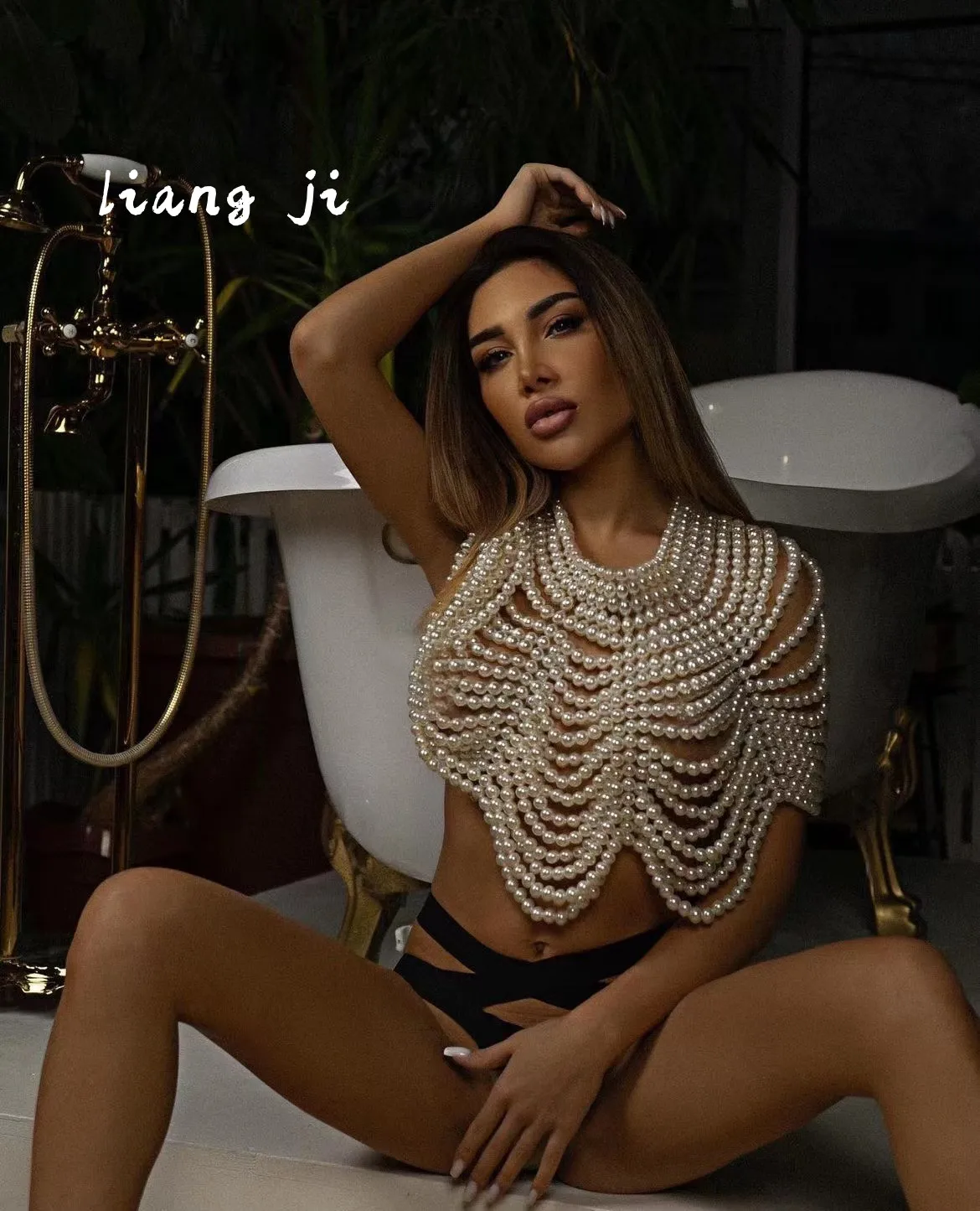 Chain Body Totally Hand-made Pearl Chest Wrapping Chain Sexy Bikini Tassels Bra Chain Beach Outfit Chest Chain Bride Shawl