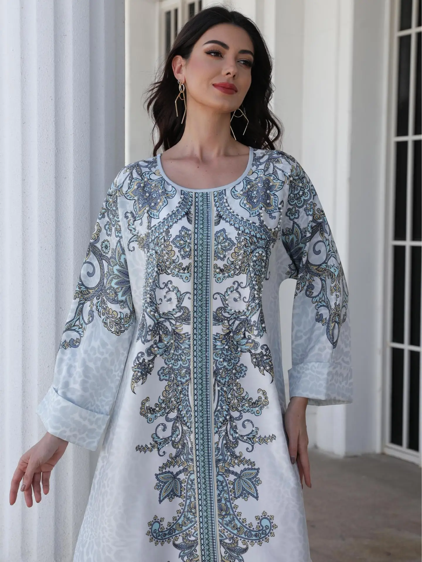 Abaya moyen-orient Robe dubaï Robe musulmane transfrontalière perlée col rond imprimé diamant chaud Robe Cw33200