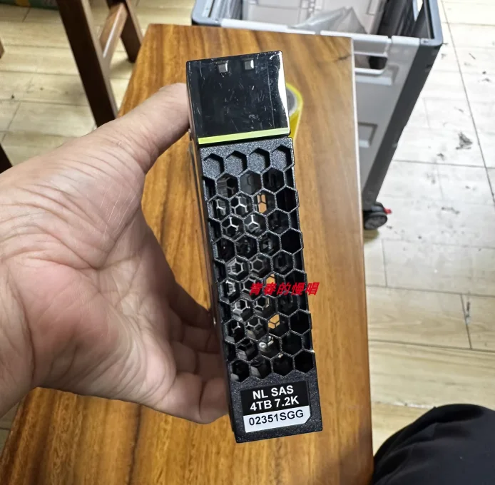 

For 02351SGG 4T 7.2K 3.5-inch NL SAS 5300 5600 5800 6800 V5 hard drive