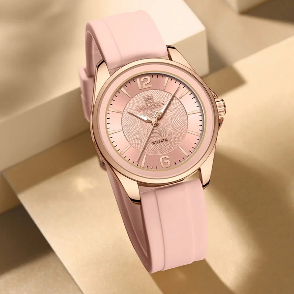 

NAVIFORCE Роскошные спортивные часы для женщин Элегантные водонепроницаемые наручные часы с удобным силиконовым ремешком Модные женские деловые часы