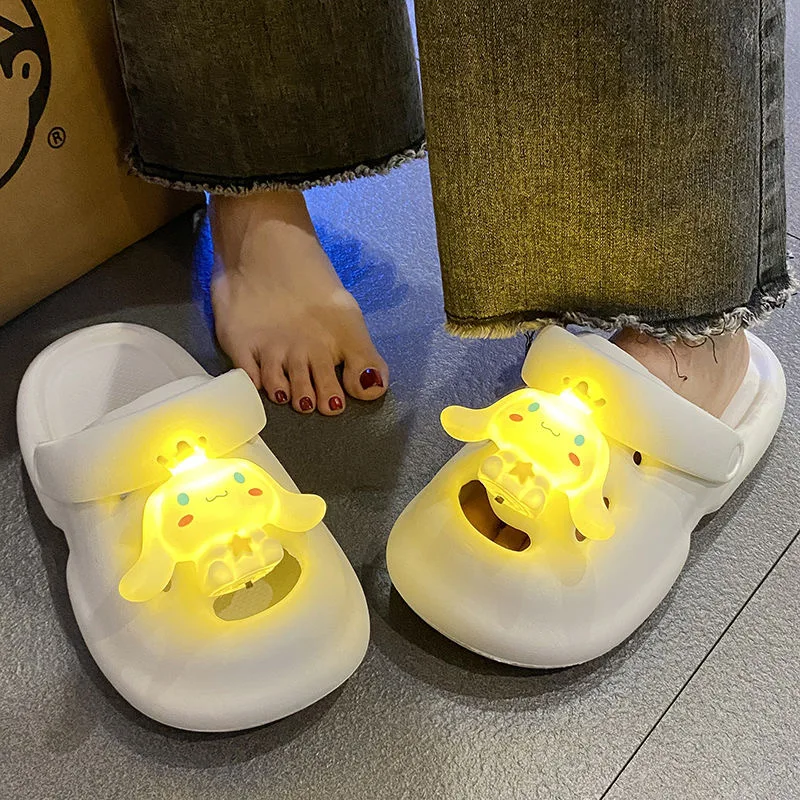 

New Cartoon Luminous Jade Guigou Cave Shoes for Women, Summer Outwear, Ins Anti slip Men's Sandals, Couple's Slippers