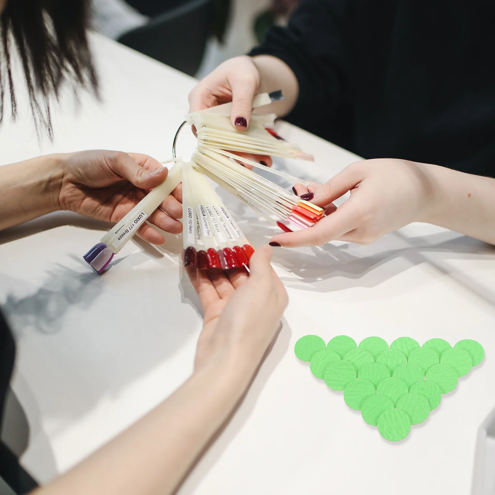 

50pcs Nail Polishing Tool Durable Manicure Sanding Pads Efficient Dead Skin Removal For Daily Maintenance Salon Use Round