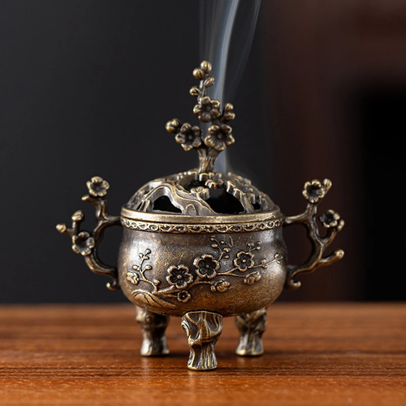 ● Vintage Alloy Incense Burner Stick Holder Three Legged Hollow Out Mini Sandalwood Censer Incense Burner Home Decoration