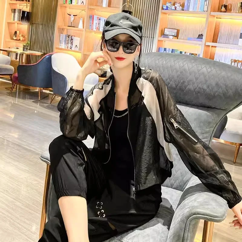 Women Korean Fashionable Loose Western-style Sunscreen Jacket 2024 Female New Small And Short Zipper High-end And Niche Top Coat