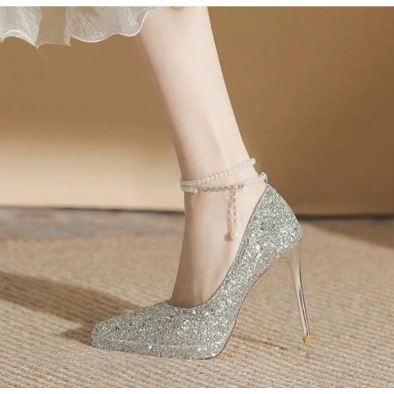 

Женские новые свадебные туфли-лодочки с кристаллами и блестками, женские вечерние свадебные блестящие туфли на высоком каблуке, женские туфли на высоком каблуке с жемчужными цепочками