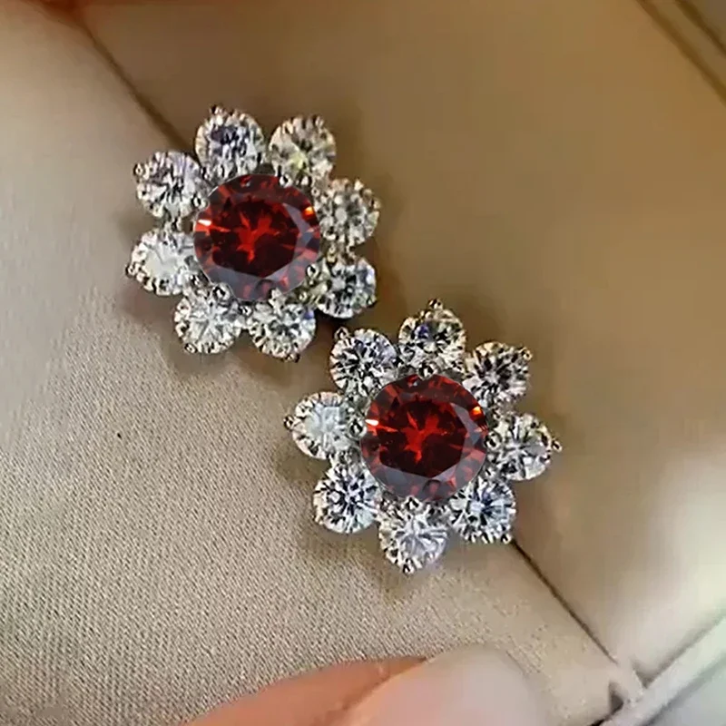 Huitan Charms Flower Stud Earrings for Women Sweet Elegant Temperament Ear Piercing Accessories Delicate Gorgeous Party Jewelry