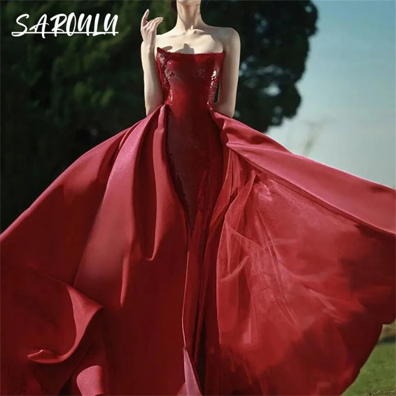 Red Sequined Long Evening Dress For Women With Side Slit Sexy Strapless Ballgown Prom Dress In Stock Court Train Party Gown