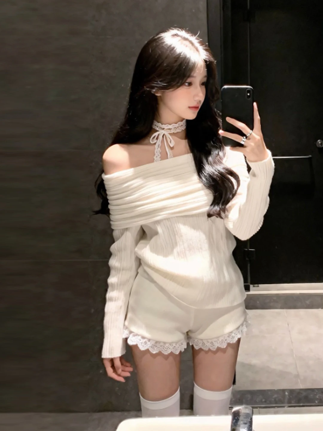 

Уникальный длинный белый свитер с открытыми плечами, мягкий, теплый, зимний, модный женский топ, нежный, особый дизайн, эксклюзив онлайн...