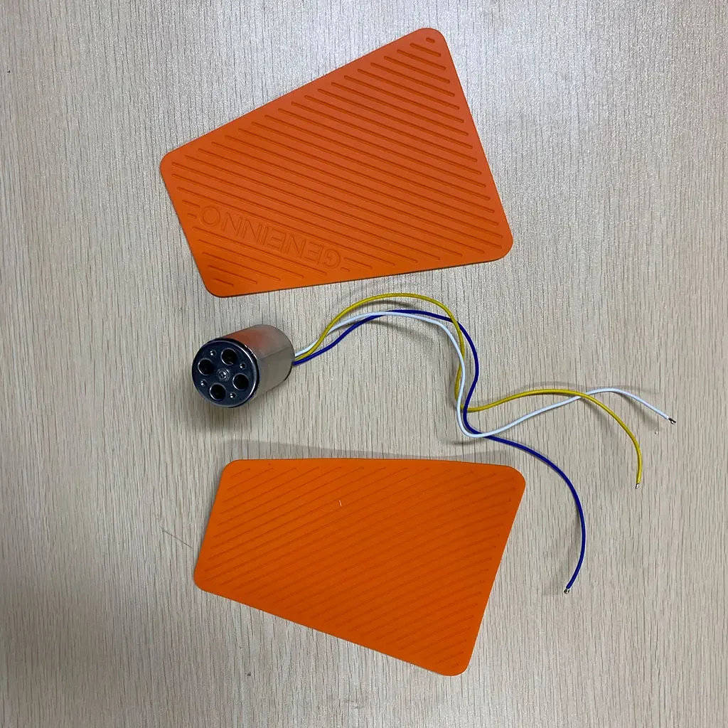 accessories-for-the-geneinno-s1-underwater-scooter-including-1-motor-and-2-silicone-pads