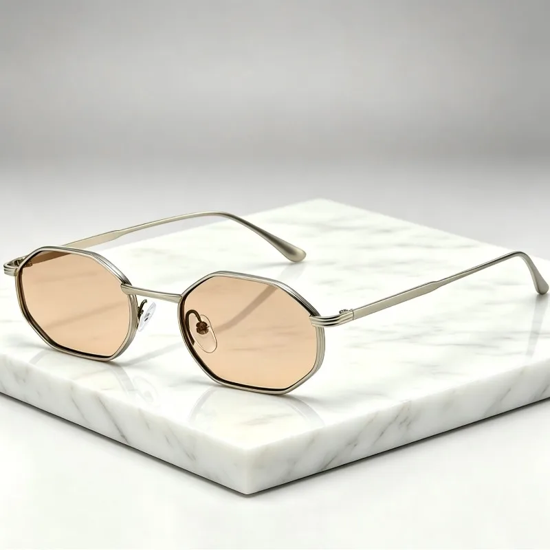 Stylish Retro Octagonal Sunglasses for Men Women Silver Metal Frame UV400 Fashion Eyewear Outdoor Sunshade Trendy Fashion