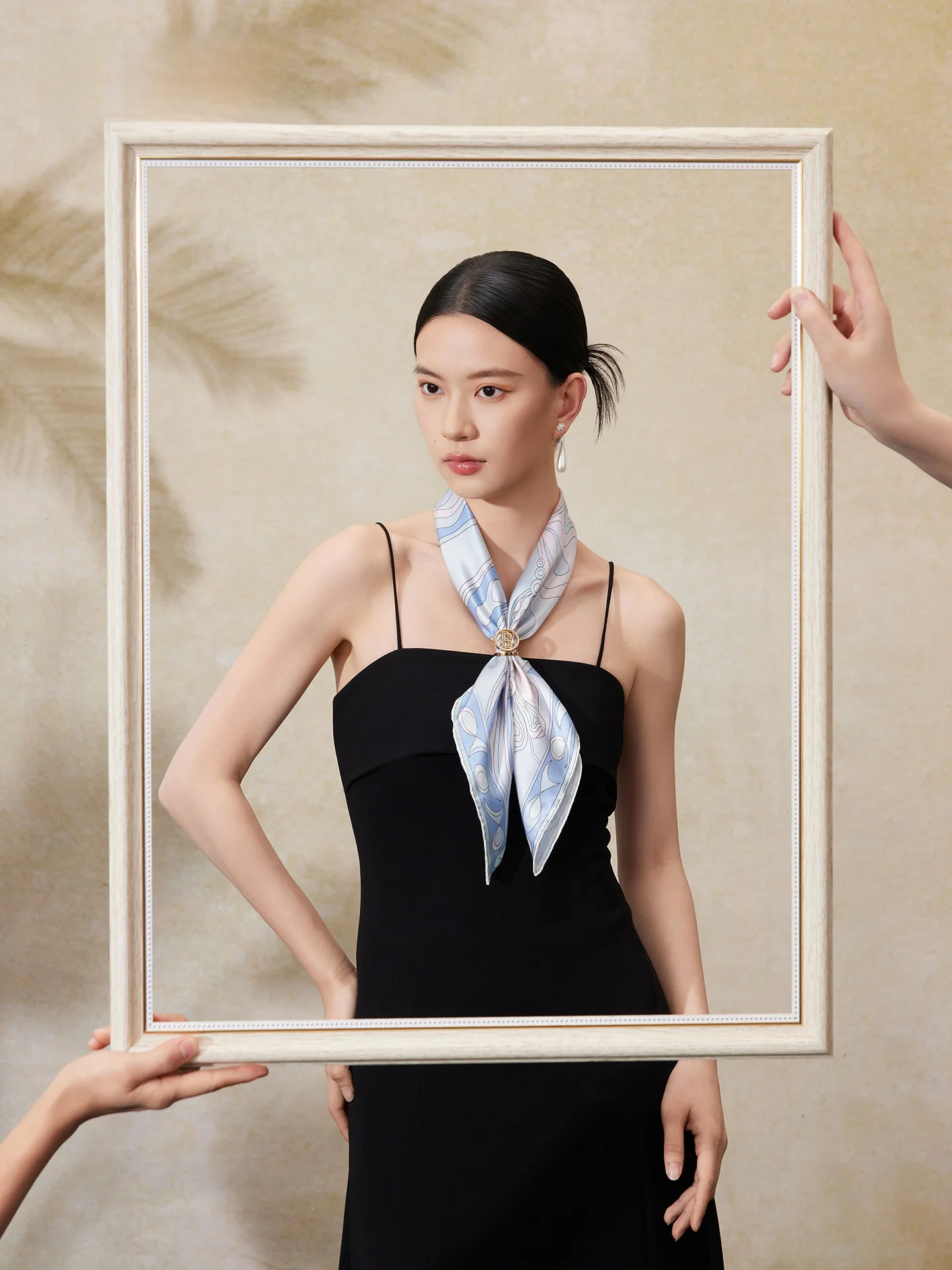 nouvelle-Echarpe-carree-en-soie-imprimee-shanghai-s-2026-printemps-Ete-en-soie-veritable-coffret-cadeau-style-business-ol-geometrique