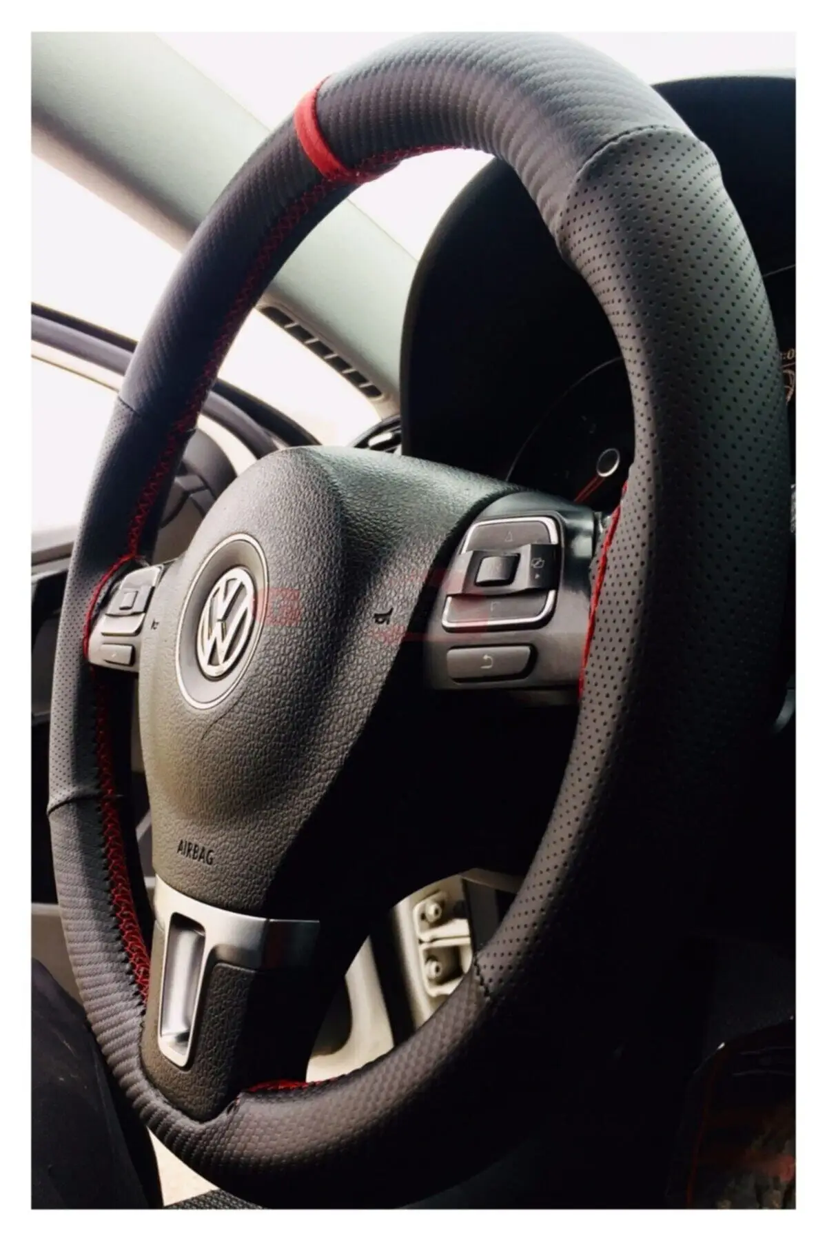 Carbon Sew Leather Steering Wheel Cover with Wrap Stitched Stud Point Carbon Red Thread