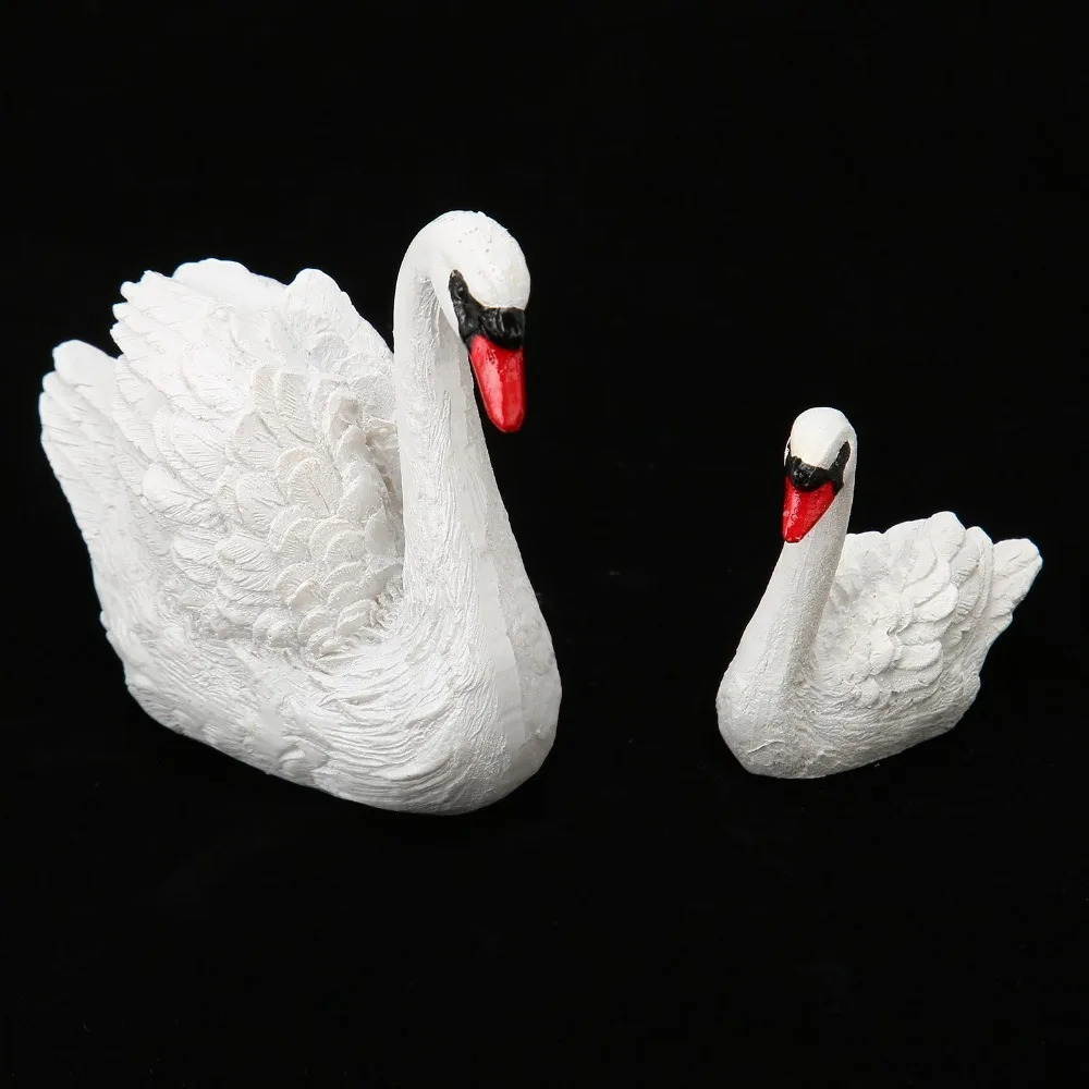2pcs Outdoor Statues White Resin Swan Ornaments Small Exquisite Swan Couple Figurines Resin Cake Topper Set Garden Pond Use