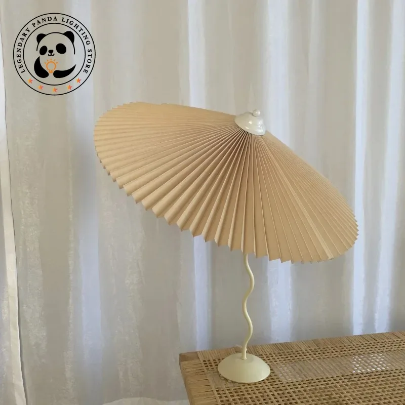 

American Pleated Umbrella Table Lamps Retro Swing Wrought Iron Desk Lights Bedroom Living Room Home Decoration LED Bedside Lamps