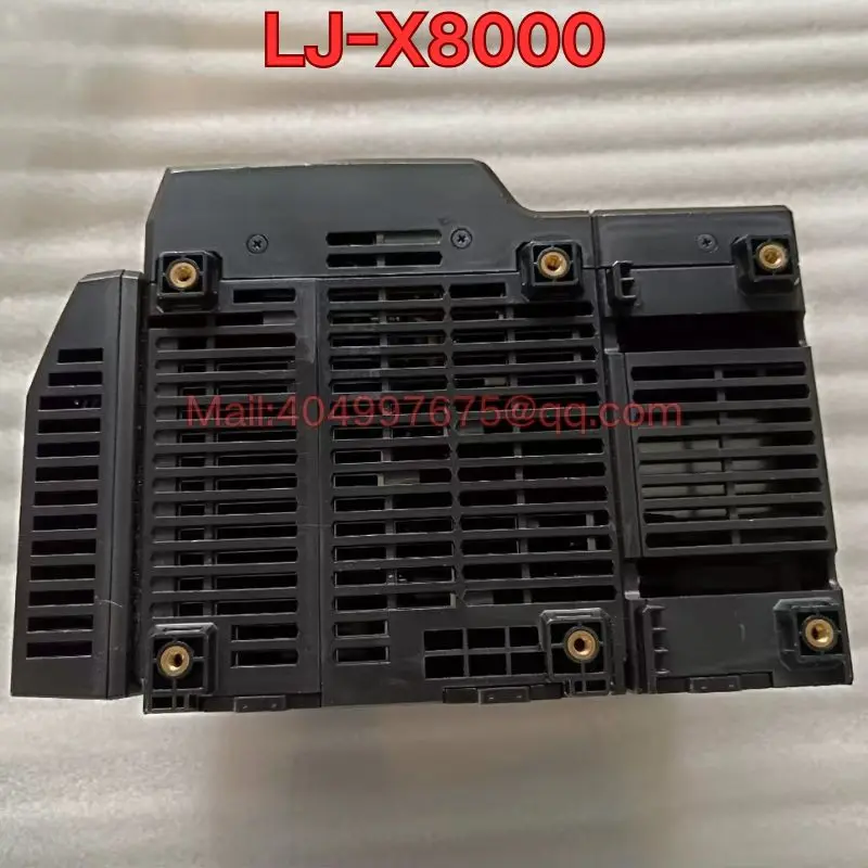 Second-hand LJ-X8000 vision controller function test is normal