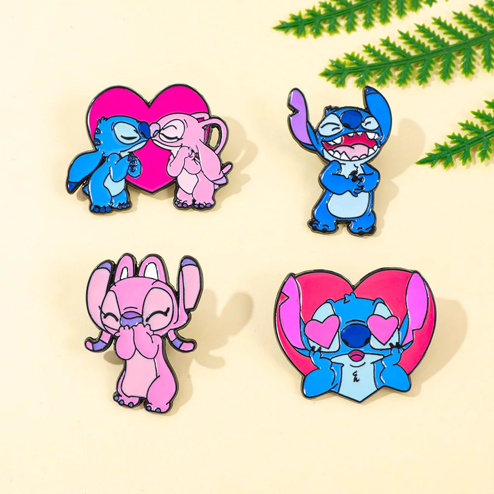 ديزني زوجين غرزة الملاك المينا دبابيس لحقيبة الظهر قبعة الملابس الكرتون غرزة بروش شارات التلبيب المعدنية هدايا لمحبي