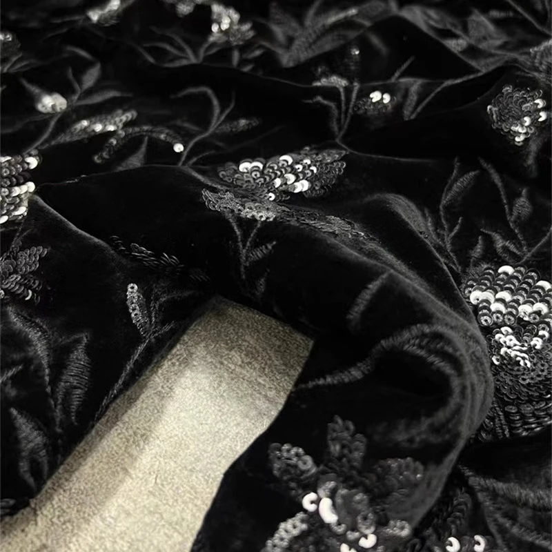 High Quality Fashion Black White Heavy Industry Sequin Embroidery Silk Velvet Embroidery Fabric New Luxury Brand Vest Set Fabric