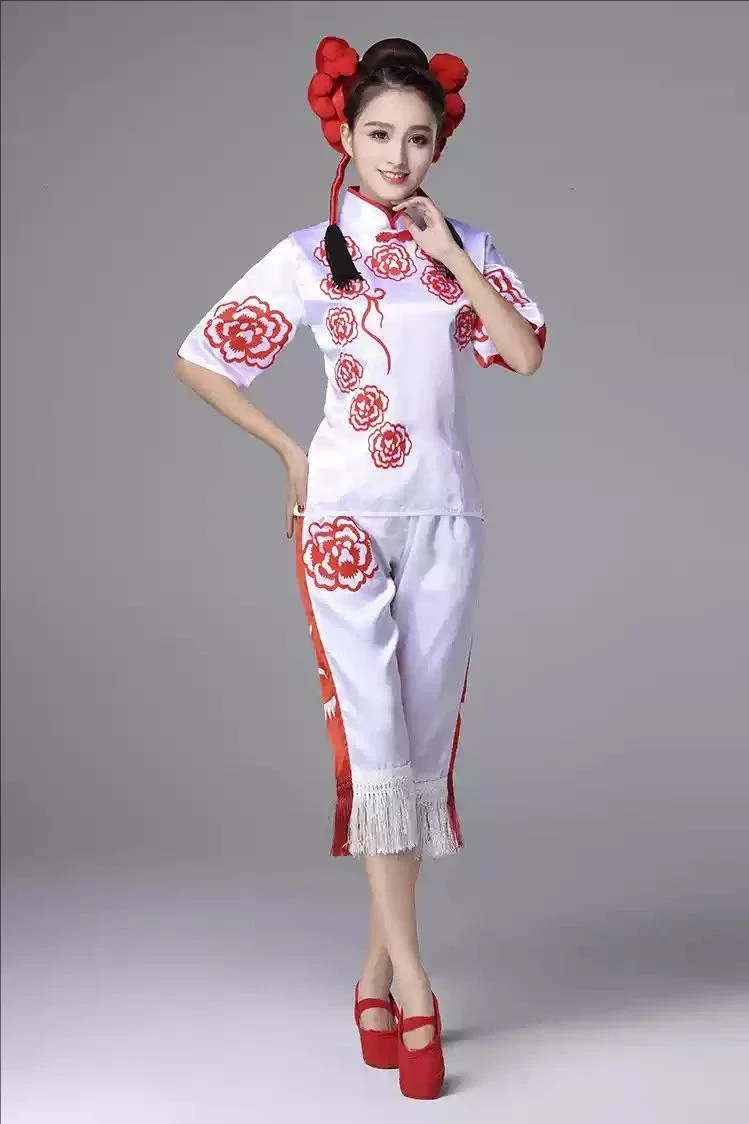 Nowe wycinki papieru Kostium dziewczęcy Kostium taneczny Krajowy kostium Yangko Konkurs występów scenicznych dla dorosłych