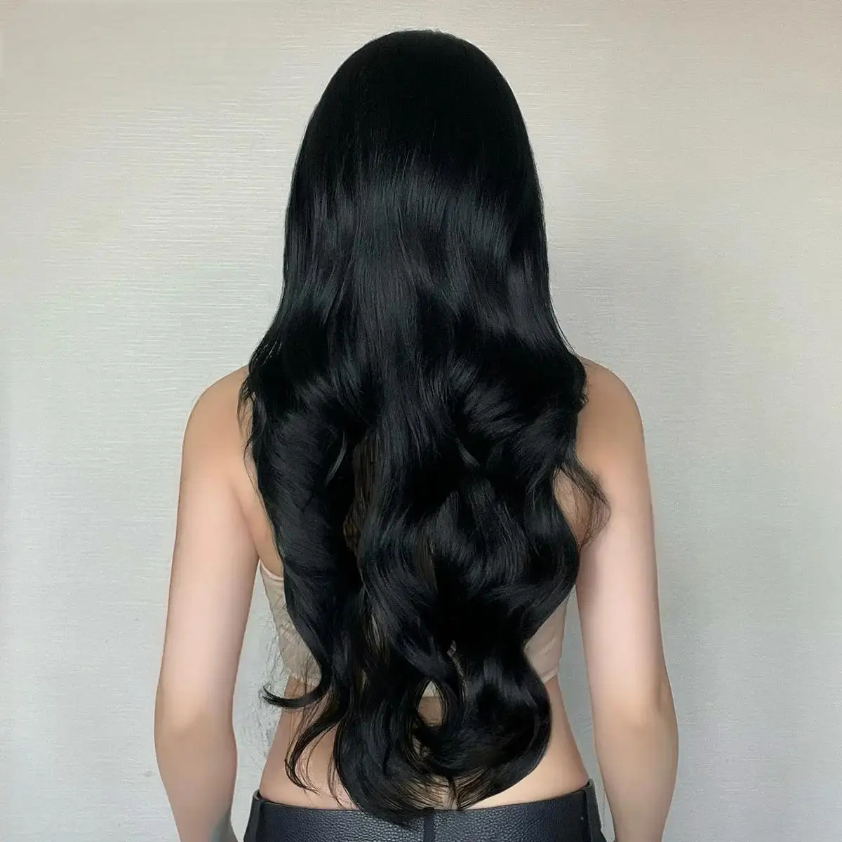 Black Long Wavy Synthetic Wig Natural Black Body Wave Wigs for Women Afro Cosplay Daily Hair Middle Part Heat Resistant image 2