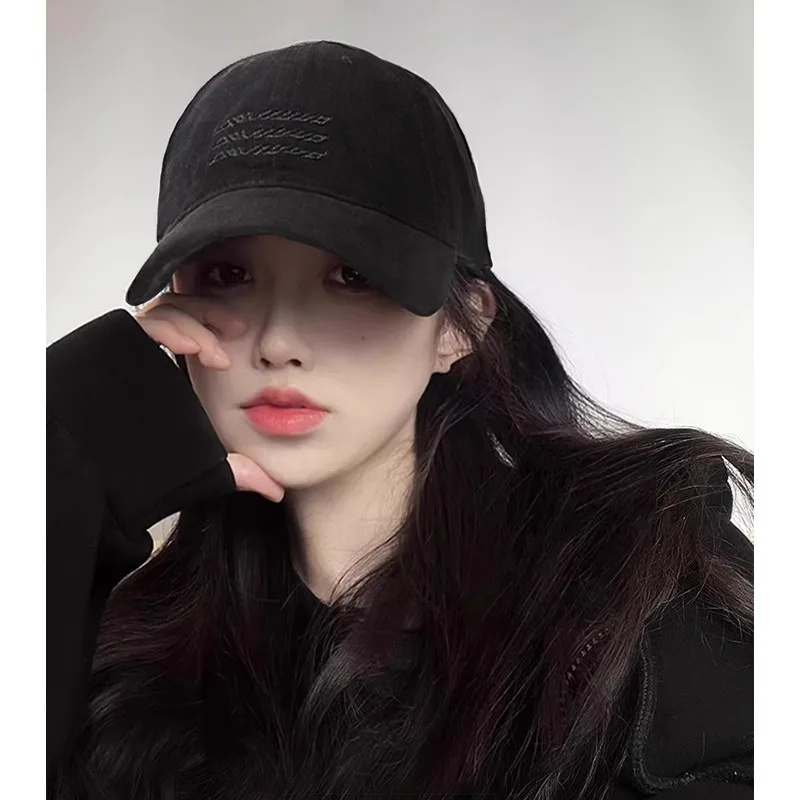 

Korean Women Baseball Hat Embroidery Letter Peaked Cap Fashion Duck Tongue Cap Unisex Solid Color Outdoor Sunshade Visor