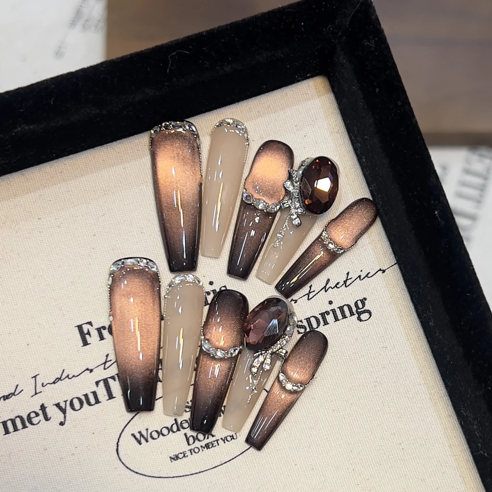 10Pcs Handmade Cat Eye Glitter False Nails with 3D Rhinestones French Tip Design Elegant Crystal Nail Art Set for Women