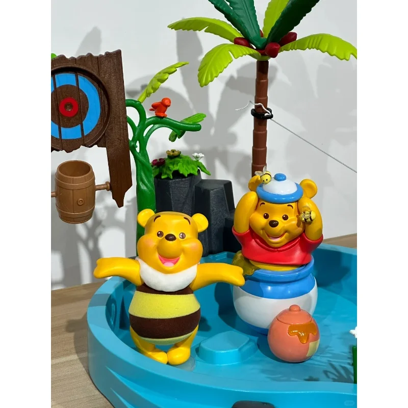 Miniso Winnie the Pooh Old Friend Party Theme กล่องตาบอดรูป Kawaii น่ารักของเล่นเด็กวันเกิด Xmas ของขวัญอินเทรนด์สะสม