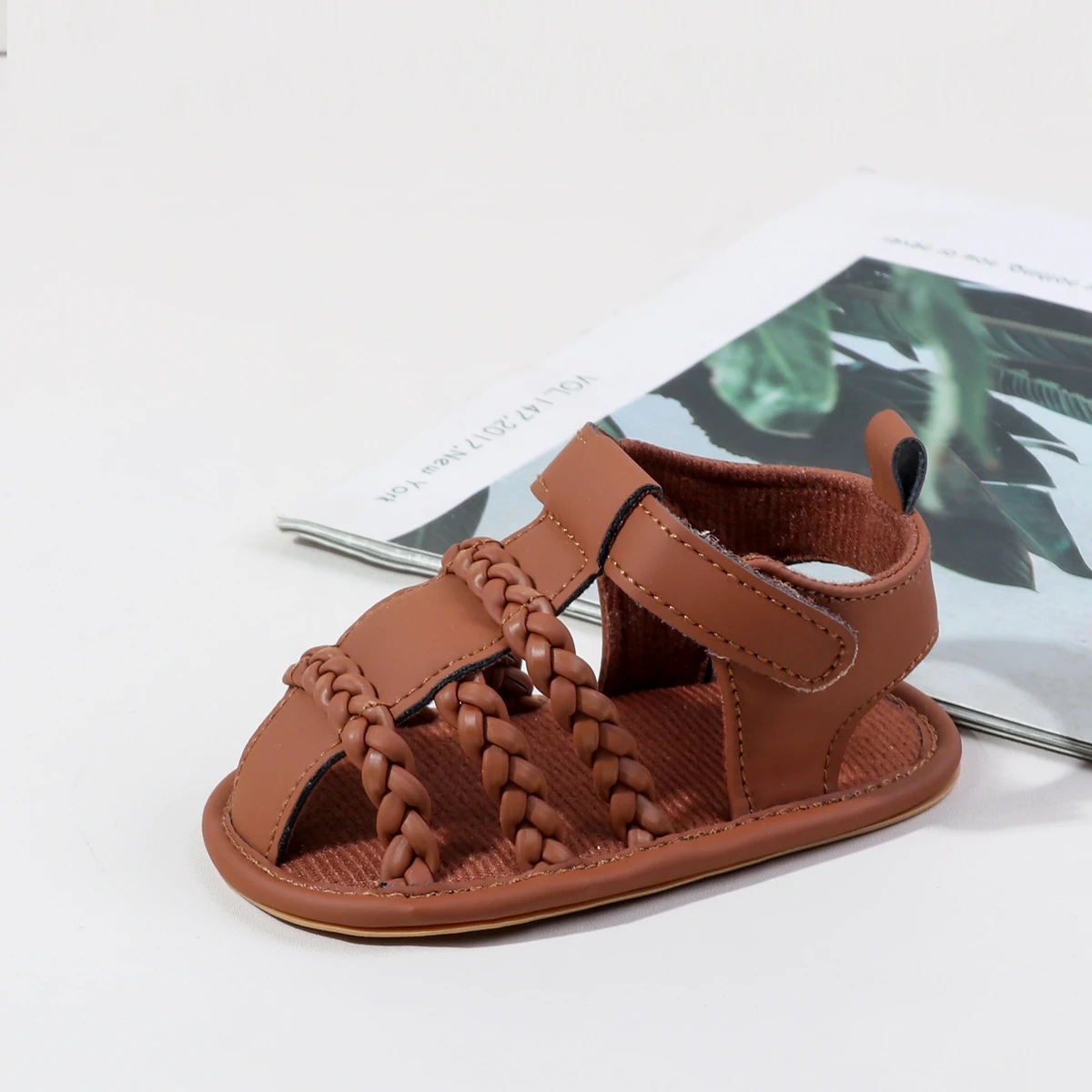 Sandalias para primeros pasos para bebés y niñas, zapatos de verano para bebés de 0 a 18 meses, diseño de moda, suela TPR suave y cómoda