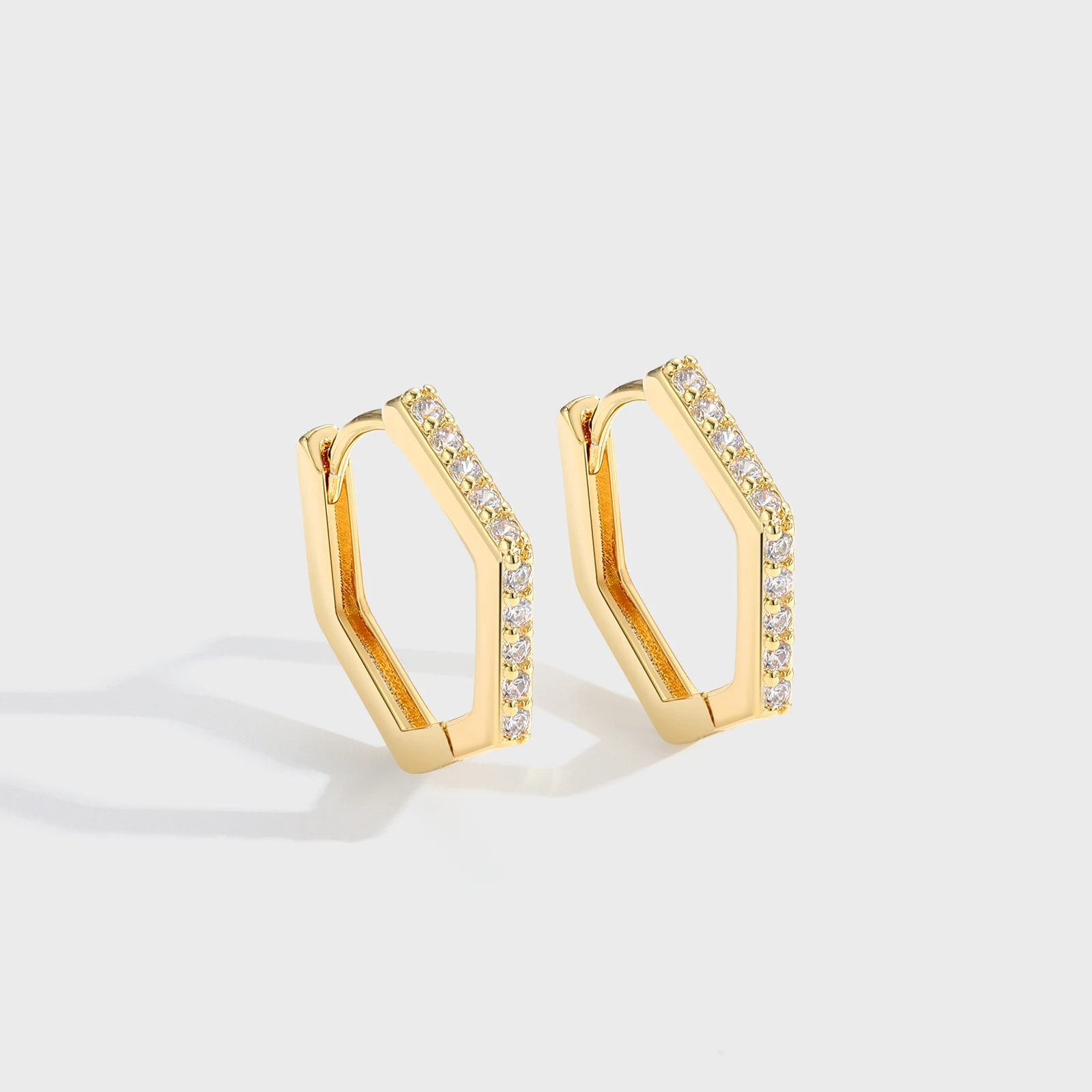 Exquisita hebilla de pendiente con incrustaciones de circonio, moderna y adecuada para regalos del Día de San Valentín de novia y esposa