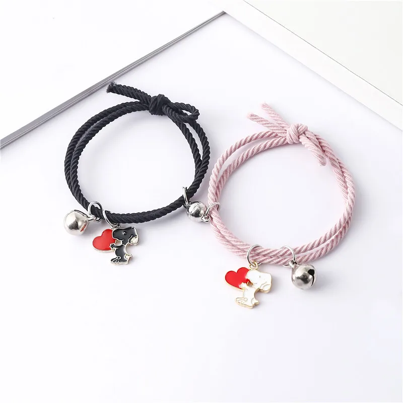 1 par de pulsera de amor de dibujos animados de Snoopy, cuerda trenzada, pulsera para pareja, regalo de cumpleaños, pulsera con campana, Funda de cuero, accesorios de joyería