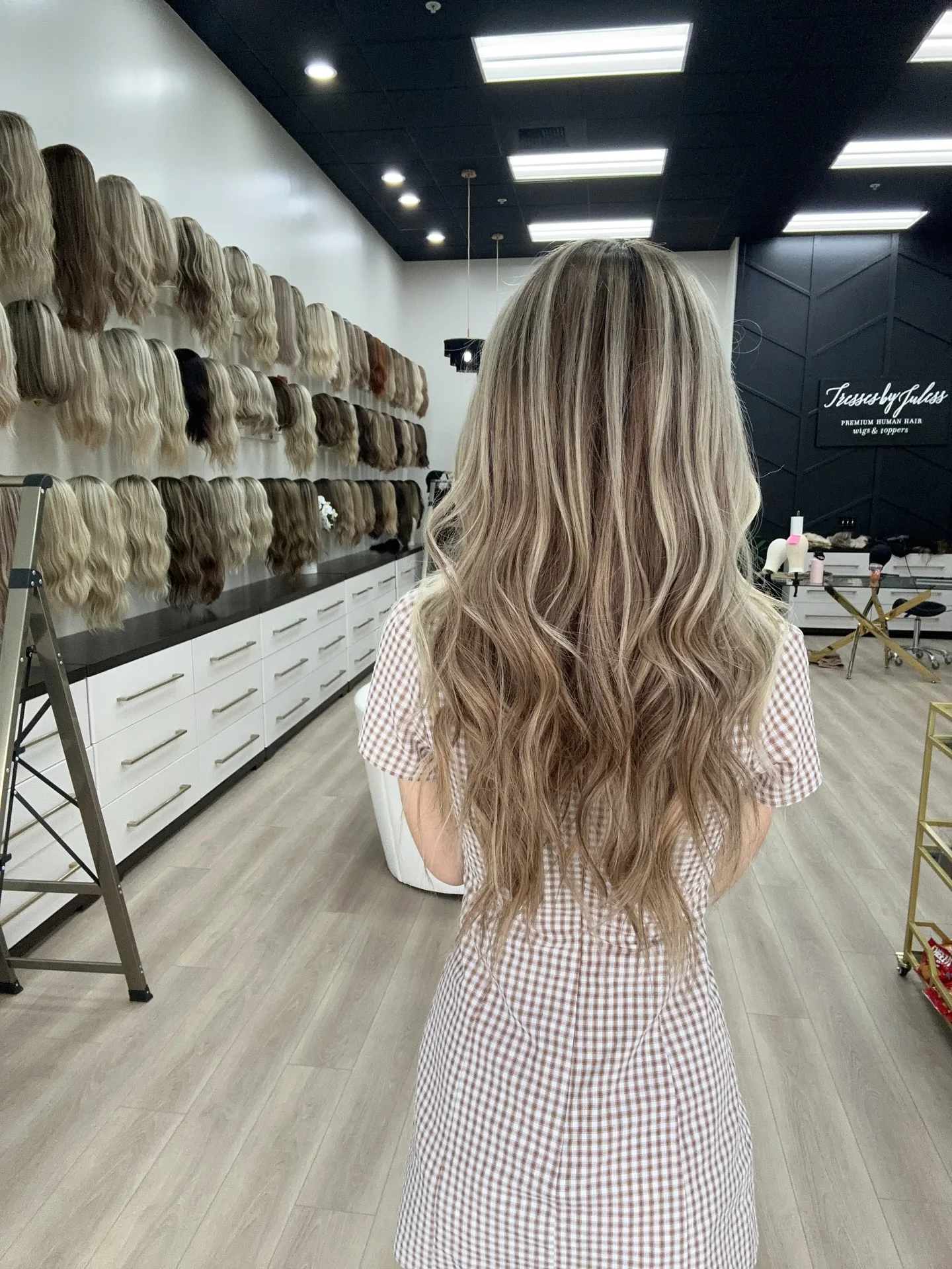 26 Inches Warm Colour Wigs Shadow Roots Mix Color Highlights Synthetic Lace Frontal Wigs 180% High Density Daily Cosplay Wigs