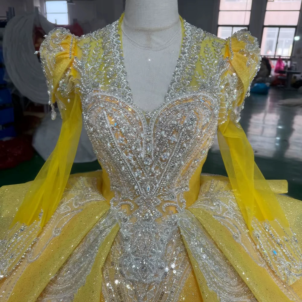 

Luxurious Women's Evening Dresses V-Neck Long Sleeve Lace Up Keyhole Back Crystal Beadind Yellow Long Dresses