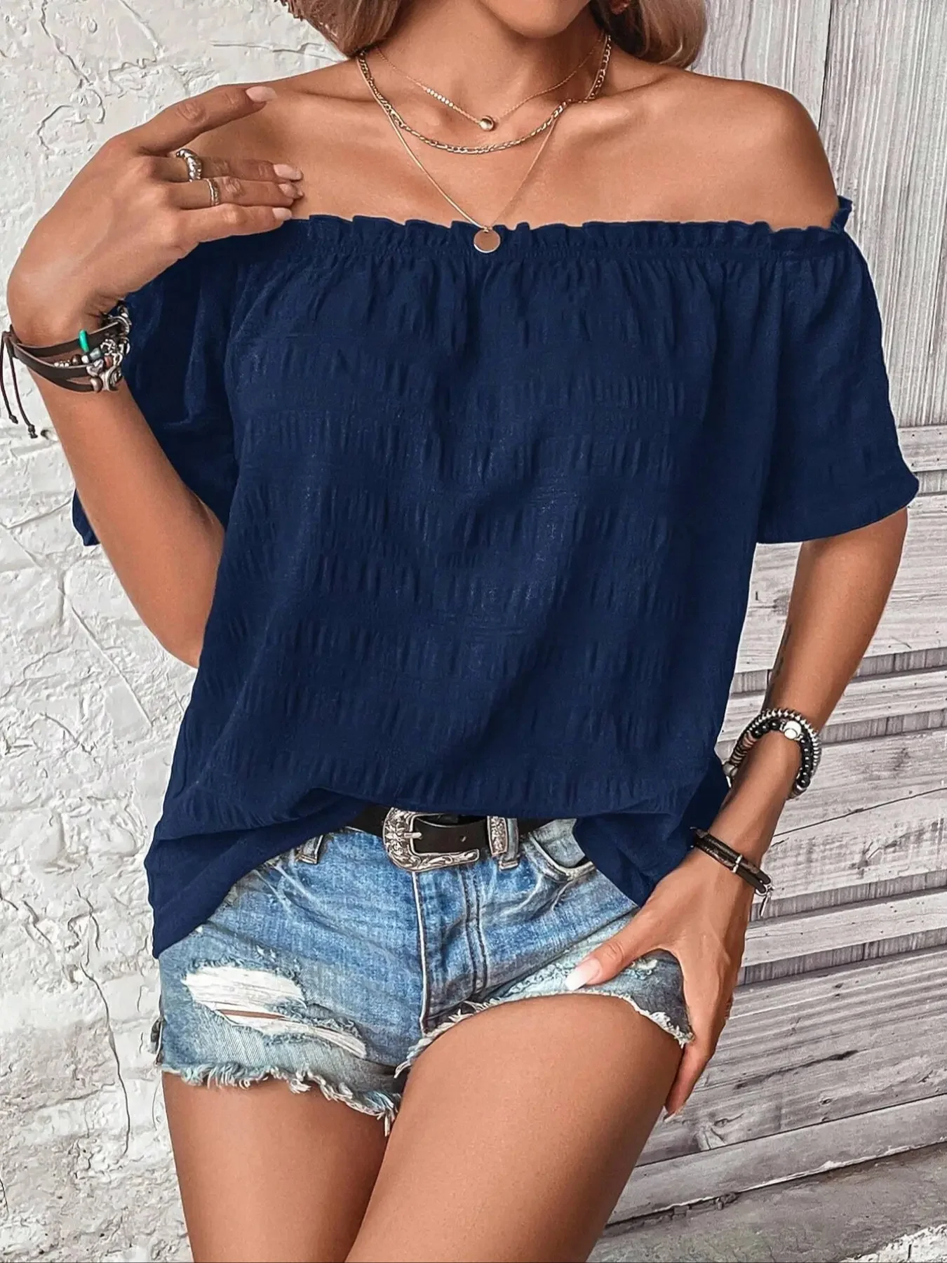 Women\'s Fashion Off The Shoulder Shirt Casual Pleated One Shoulder Short Sleeve Shirt Versatile Solid Color Shirt