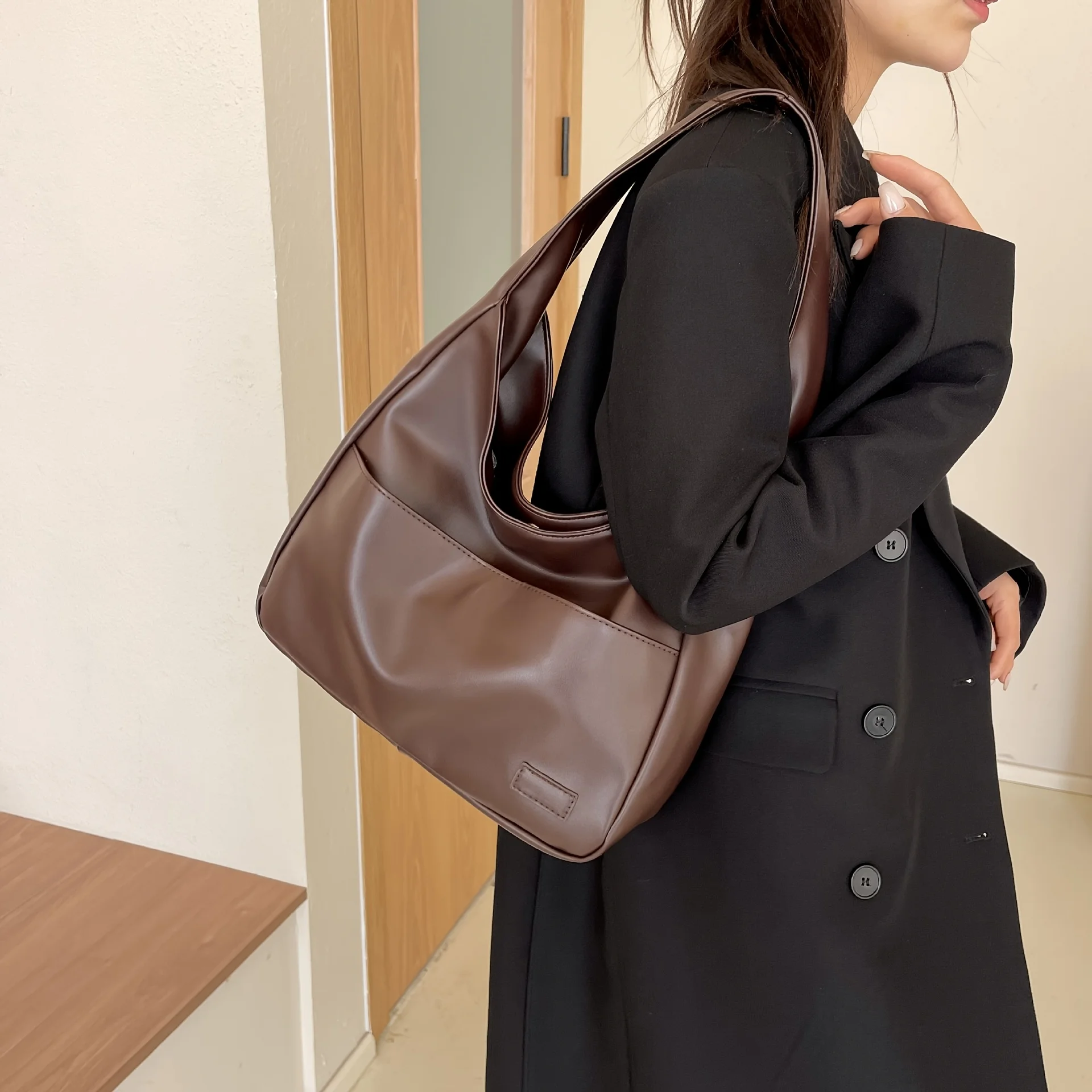 

Women's Large Capacity Elegant Tote Bag - Solid Black & Brown Buckle Closure Bucket Handbag Minimalist Hand Carry Bag