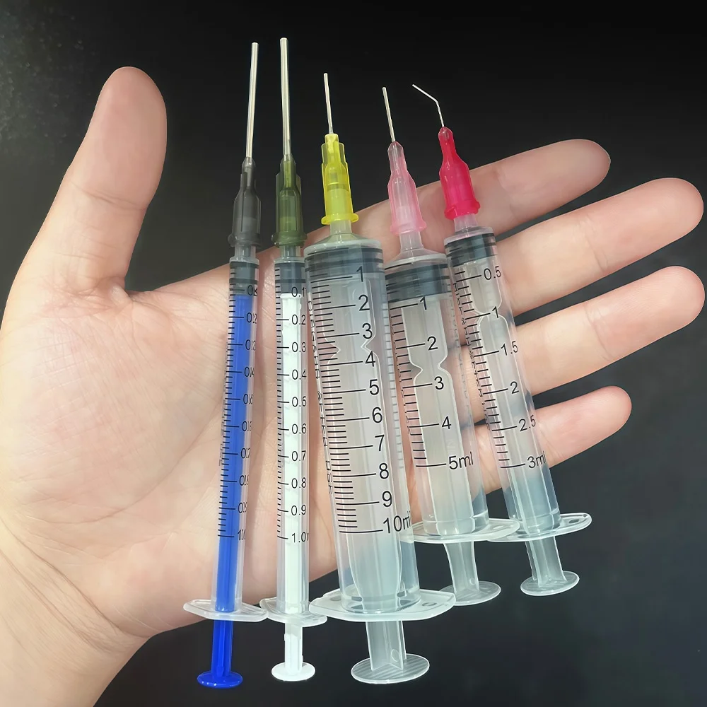 A Set of Precision Laboratory Syringes with Various Accessories, Suitable for Scientific Laboratories, Measuring Liquids, Feeding Pets, Epoxy Resin, Watering, or Applying Oil or Glue view 3