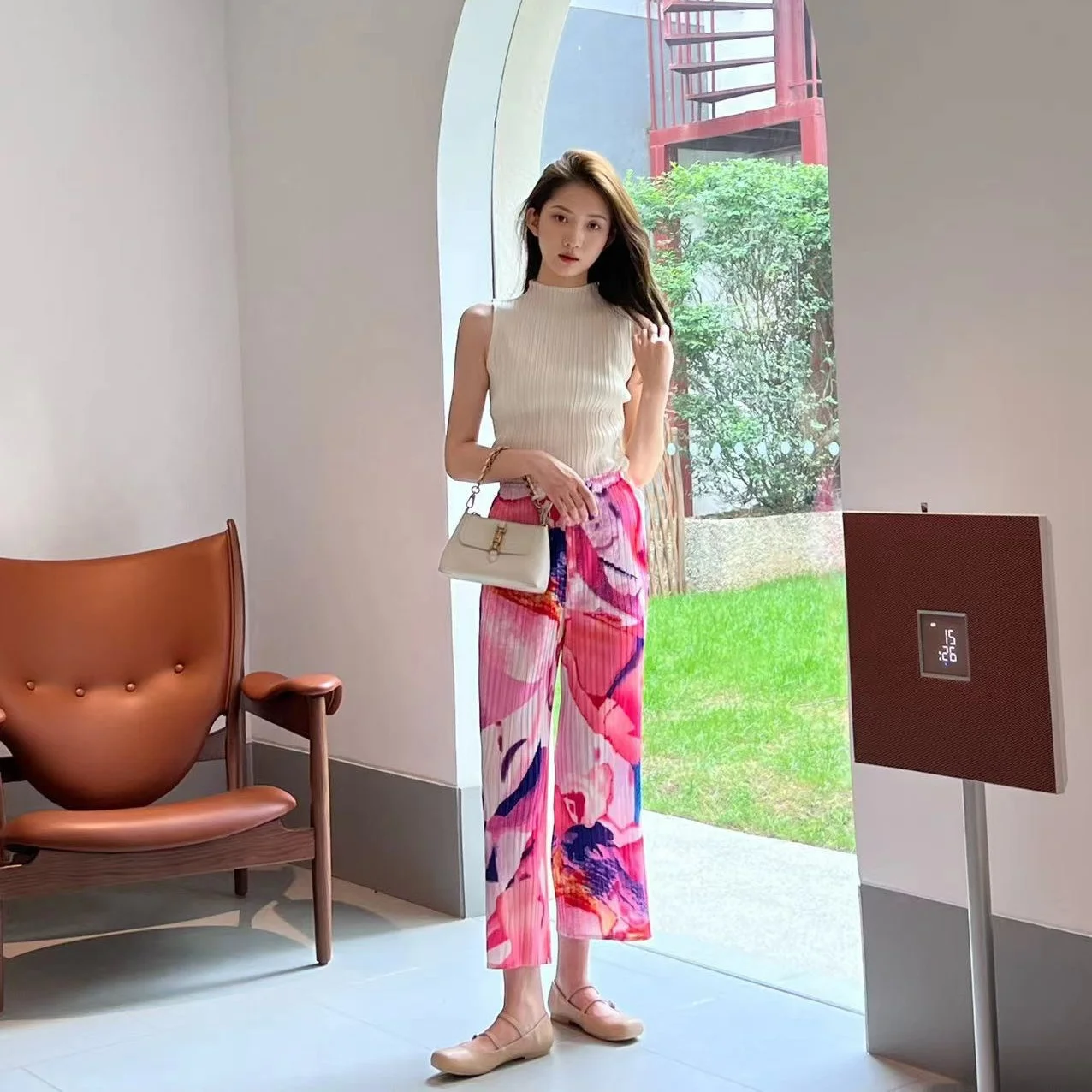 

Women's Folded Pants 2025 New Vintage Casual Floral Accordion Pants Summer Thin Drapey Wide Leg Pants Commute Style High Waist